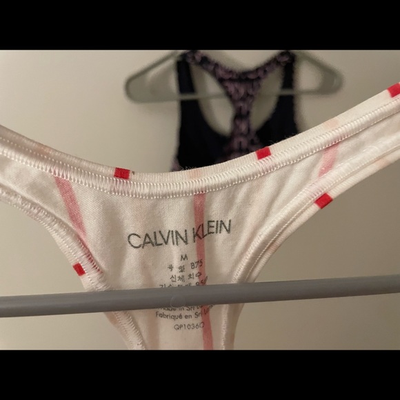 2 Calvin Klein Bras - Picture 3 of 3